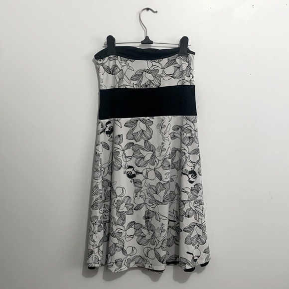 Lululemon Athletica Women’s Black and White Beat The Heat Strapless Dress size 6 - Picture 3 of 6